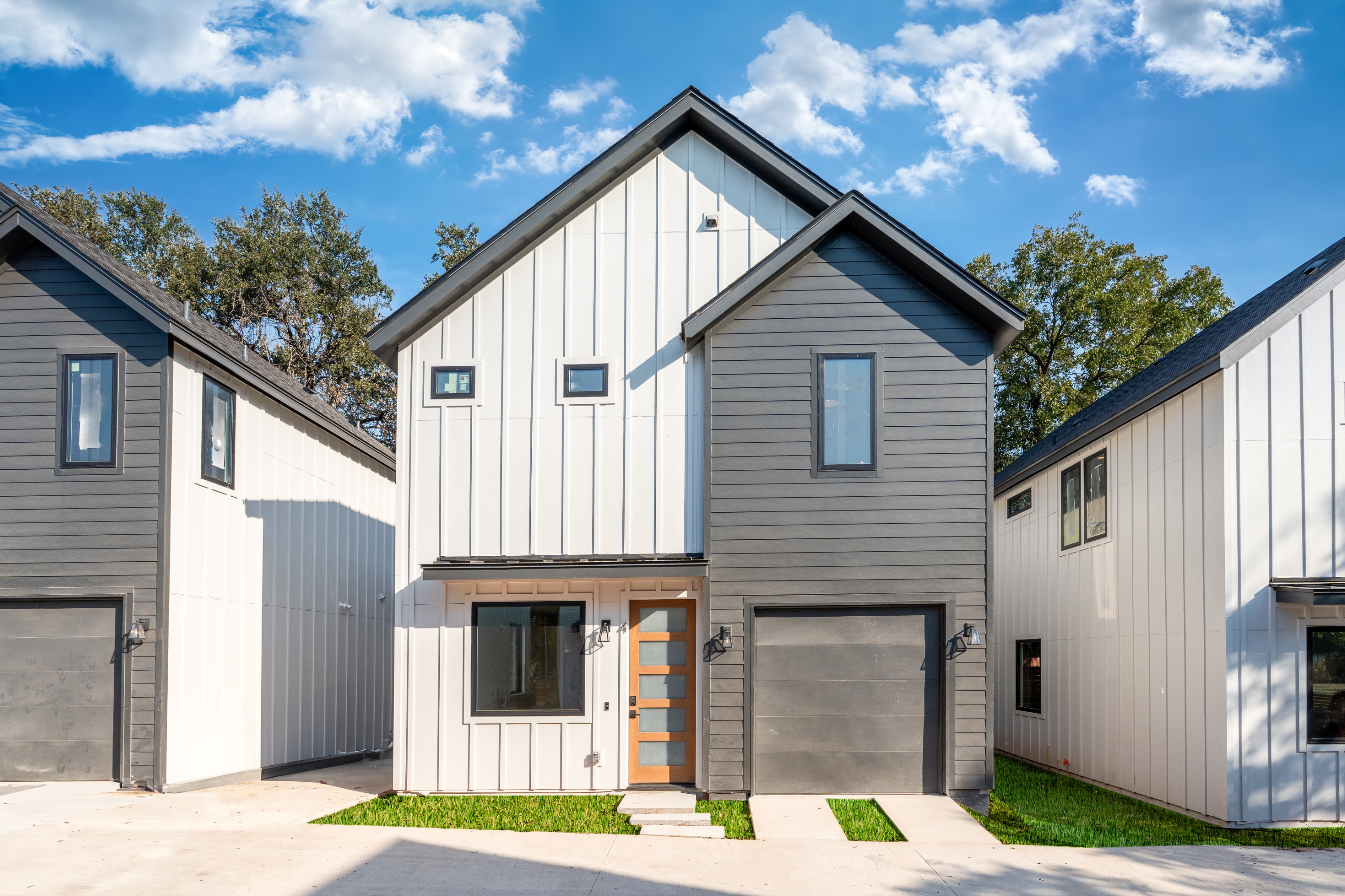 3001 East 51st Street - 6
